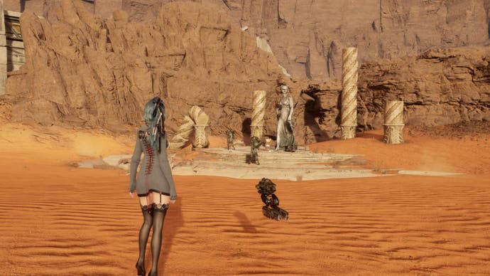 Sternklingenvorabend vor der Drei-Hexen-Statue in der großen Wüste