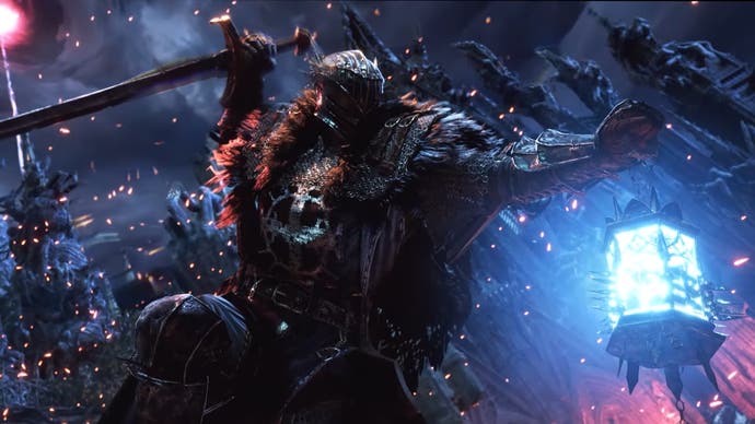 Lords of the Fallen-Hauptfigur mit Helm und Fellrüstung, die ihr Schwert hebt und eine blau leuchtende Laterne hält