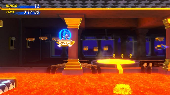 Sonic reitet während eines Bosskampfes auf einer Plattform über Lava