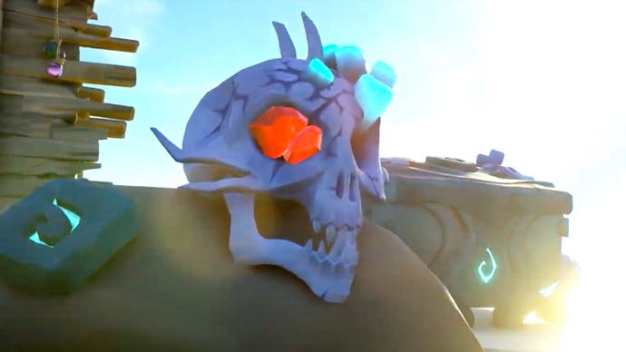 Ein Screenshot, der den titelgebenden juwelenbesetzten Schädel aus Sea of Thieves' neuer Reise Skull of the Siren Song zeigt.